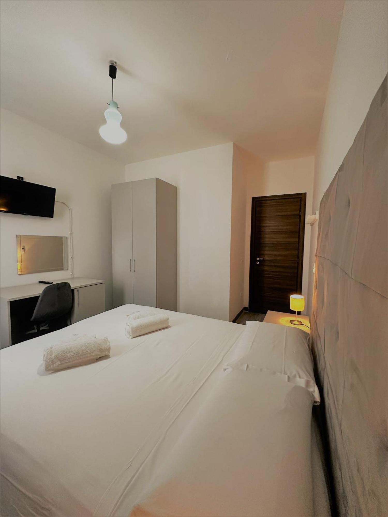 Hotel The Flash - Venturina Terme Extérieur photo