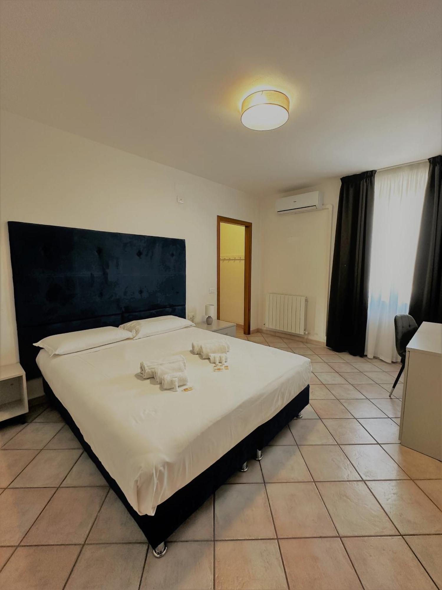 Hotel The Flash - Venturina Terme Extérieur photo